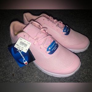 Light pink Champion shoes 💗💗💗